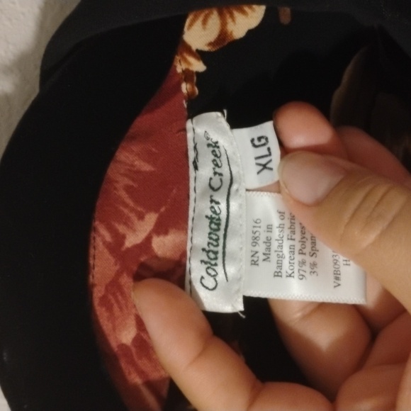 Floral Zip-up Long Sleeve Blouse - Picture 2 of 3